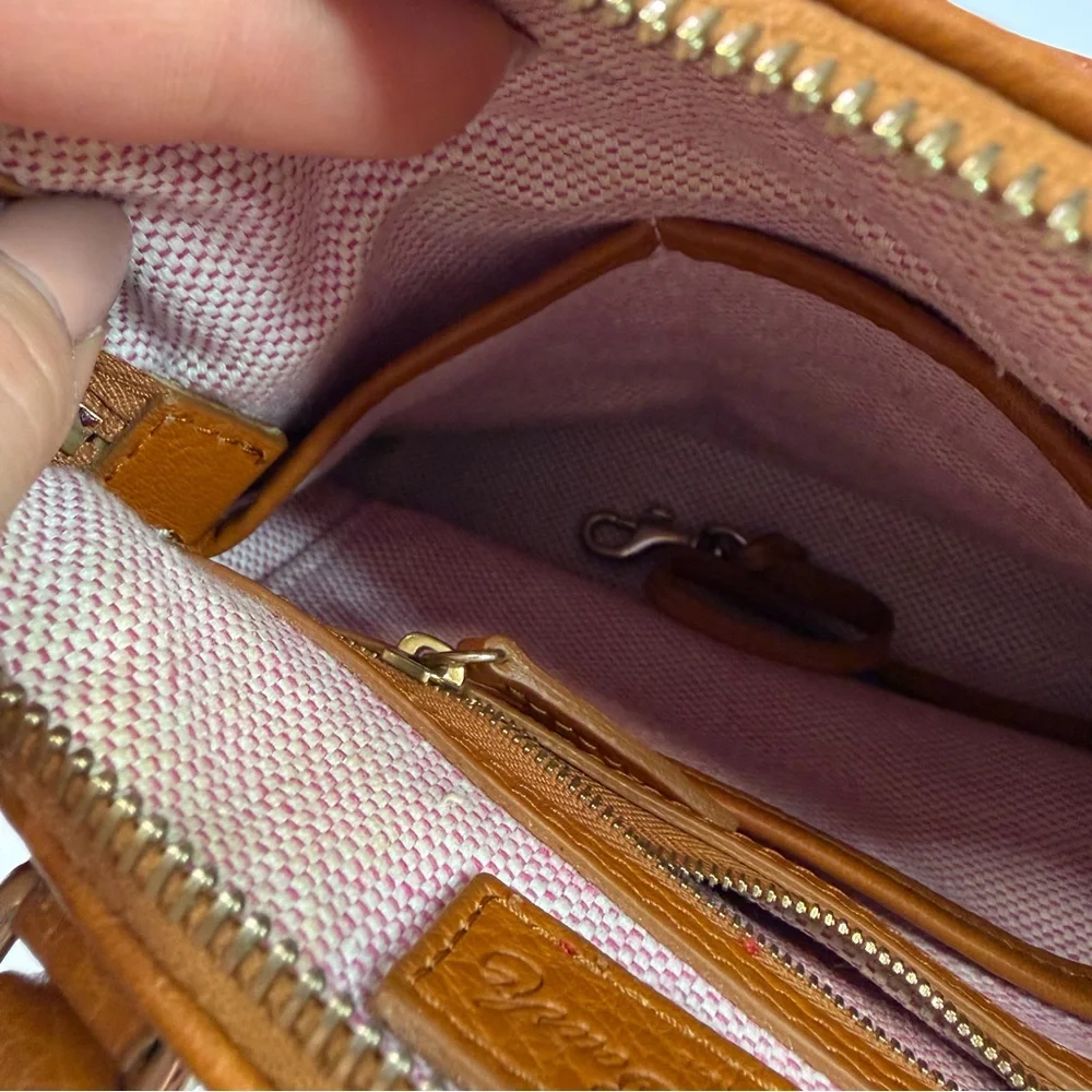 Dooney & Bourke Vintage Pebbled Tan Leather Handbag Y2K Preppy Quiet Luxury Zip - Picture 11 of 13